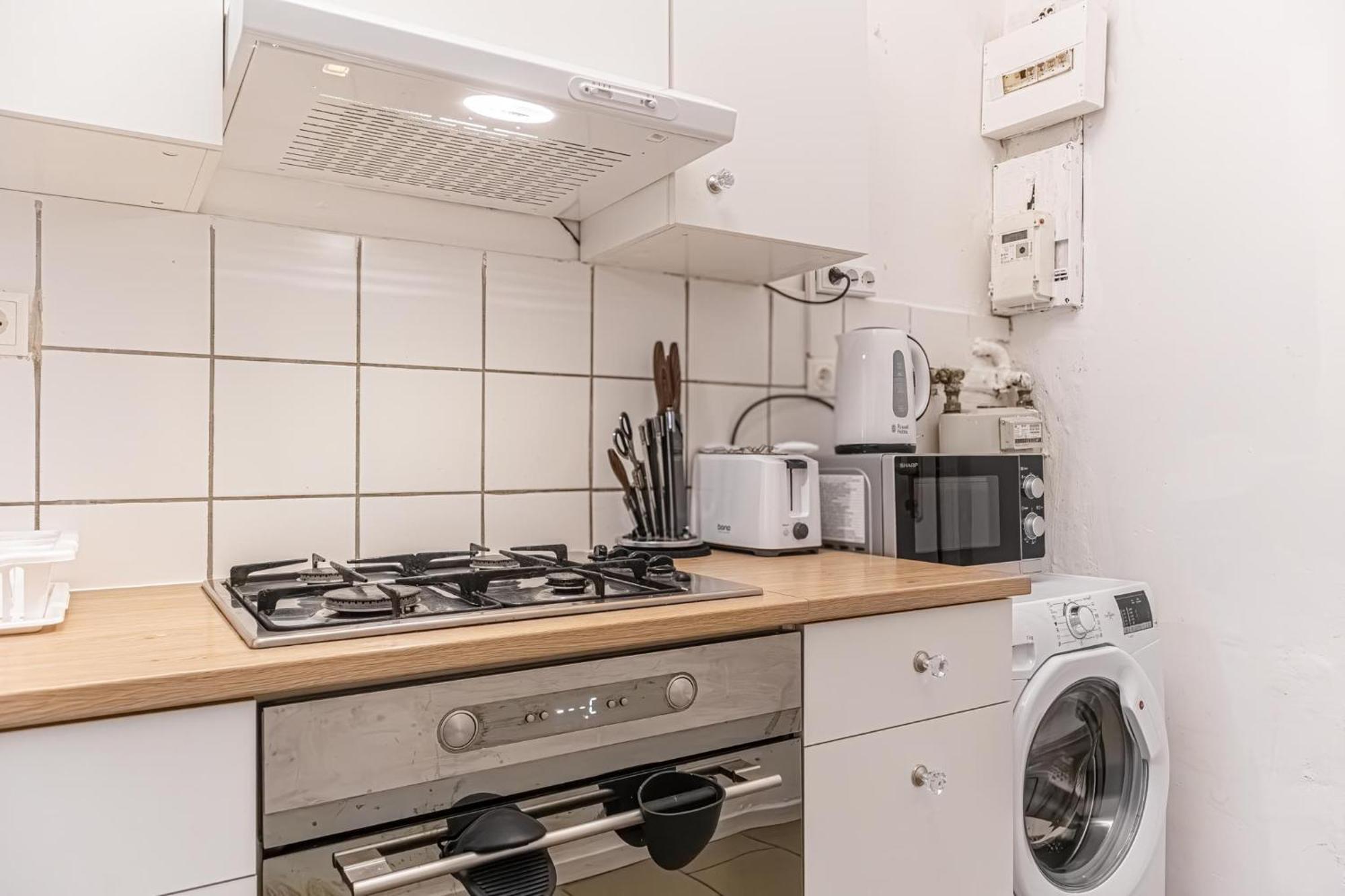 Budget-Friendly 2Br Apt With Great Location Lejlighed Wien Eksteriør billede