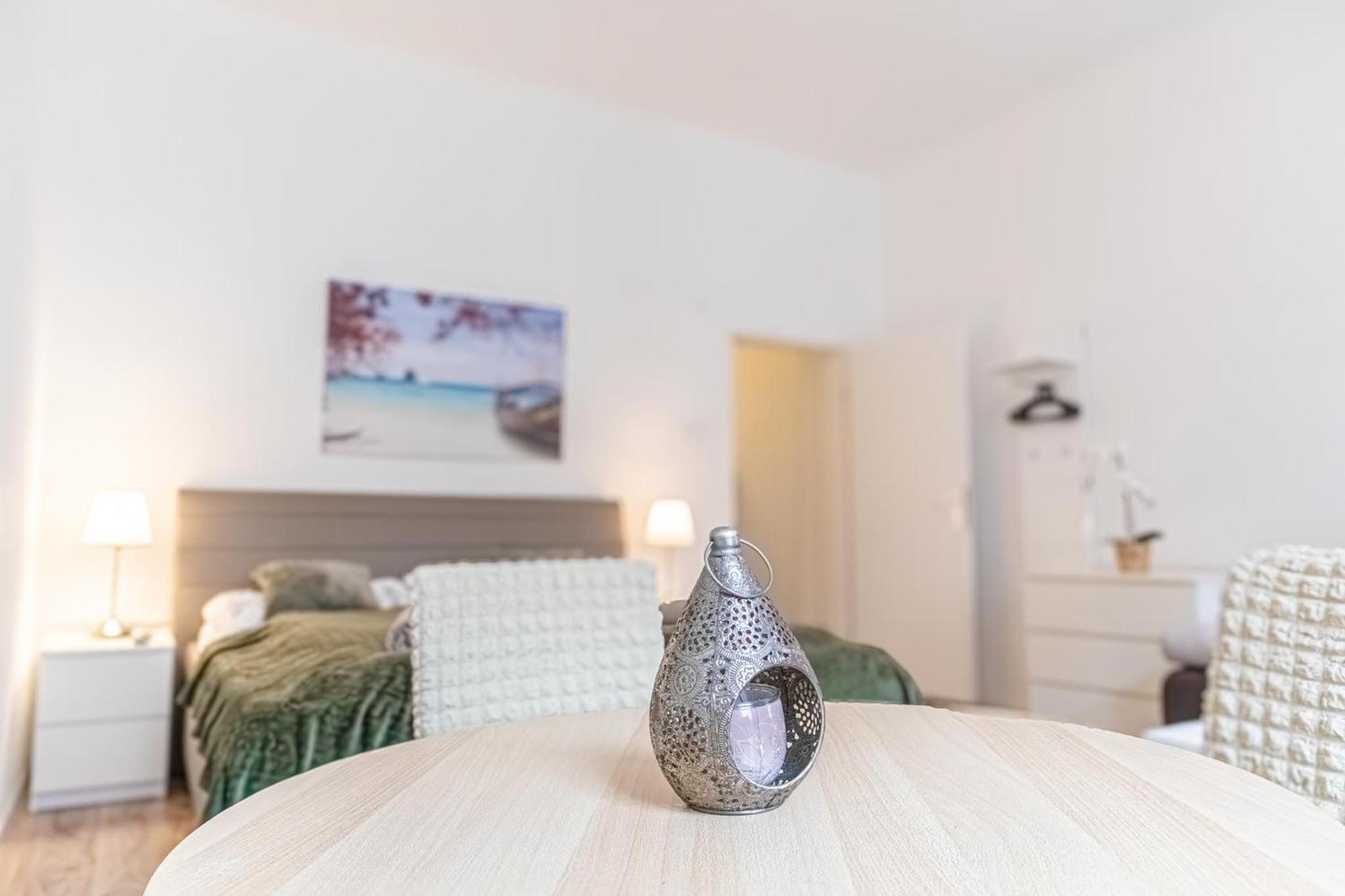 Budget-Friendly 2Br Apt With Great Location Lejlighed Wien Eksteriør billede