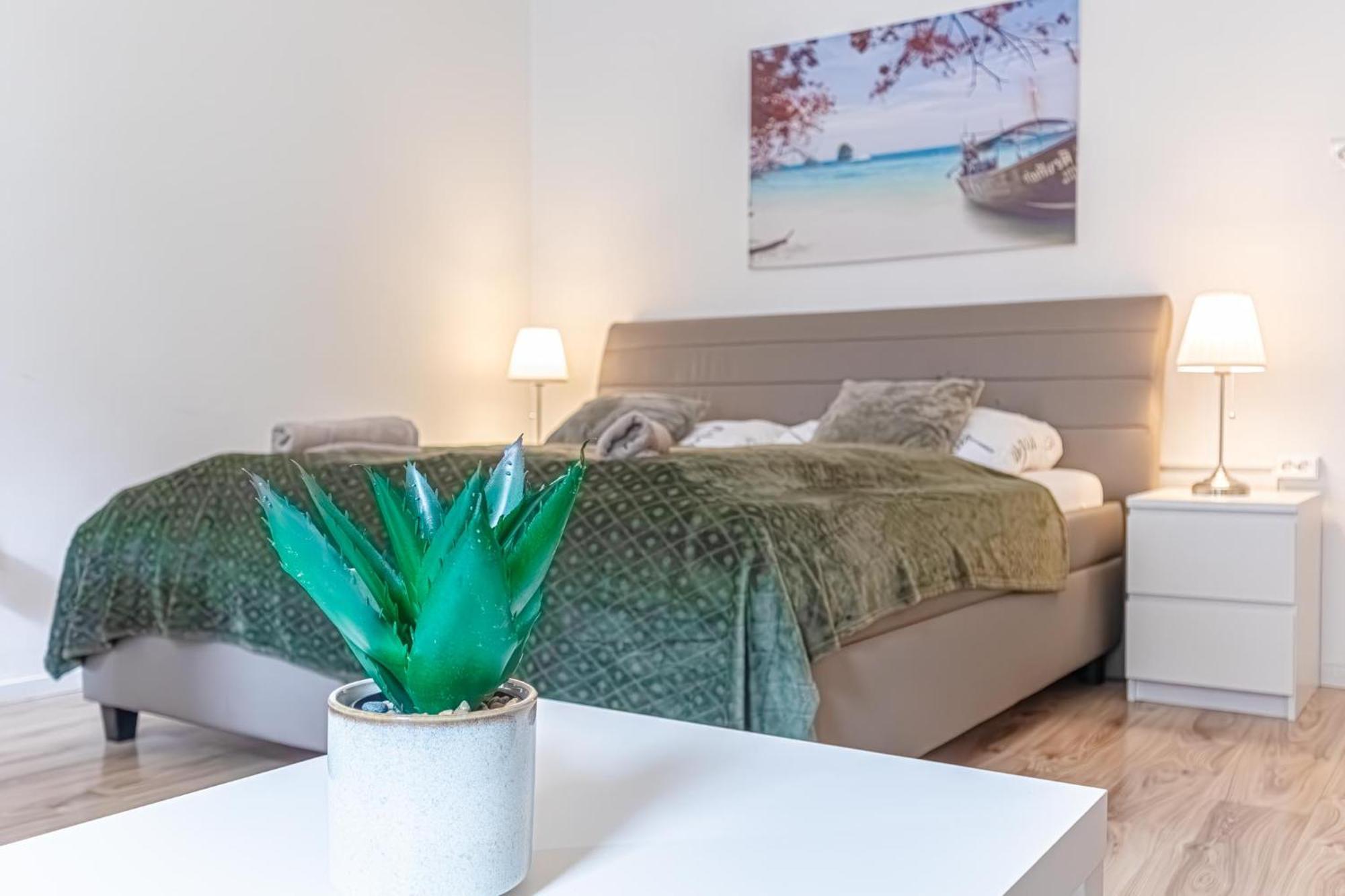 Budget-Friendly 2Br Apt With Great Location Lejlighed Wien Eksteriør billede